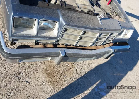 1983 Buick Lesabre Limited z USA, uszkodzony, nr VIN 1G4AP69Y6DX448408